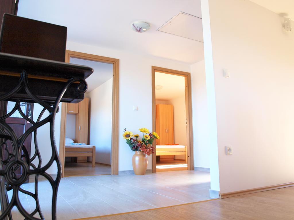 Apartment Rado เวอร์บนิค ภายนอก รูปภาพ